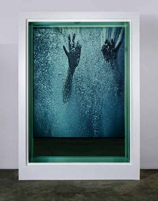 Drowning hands 